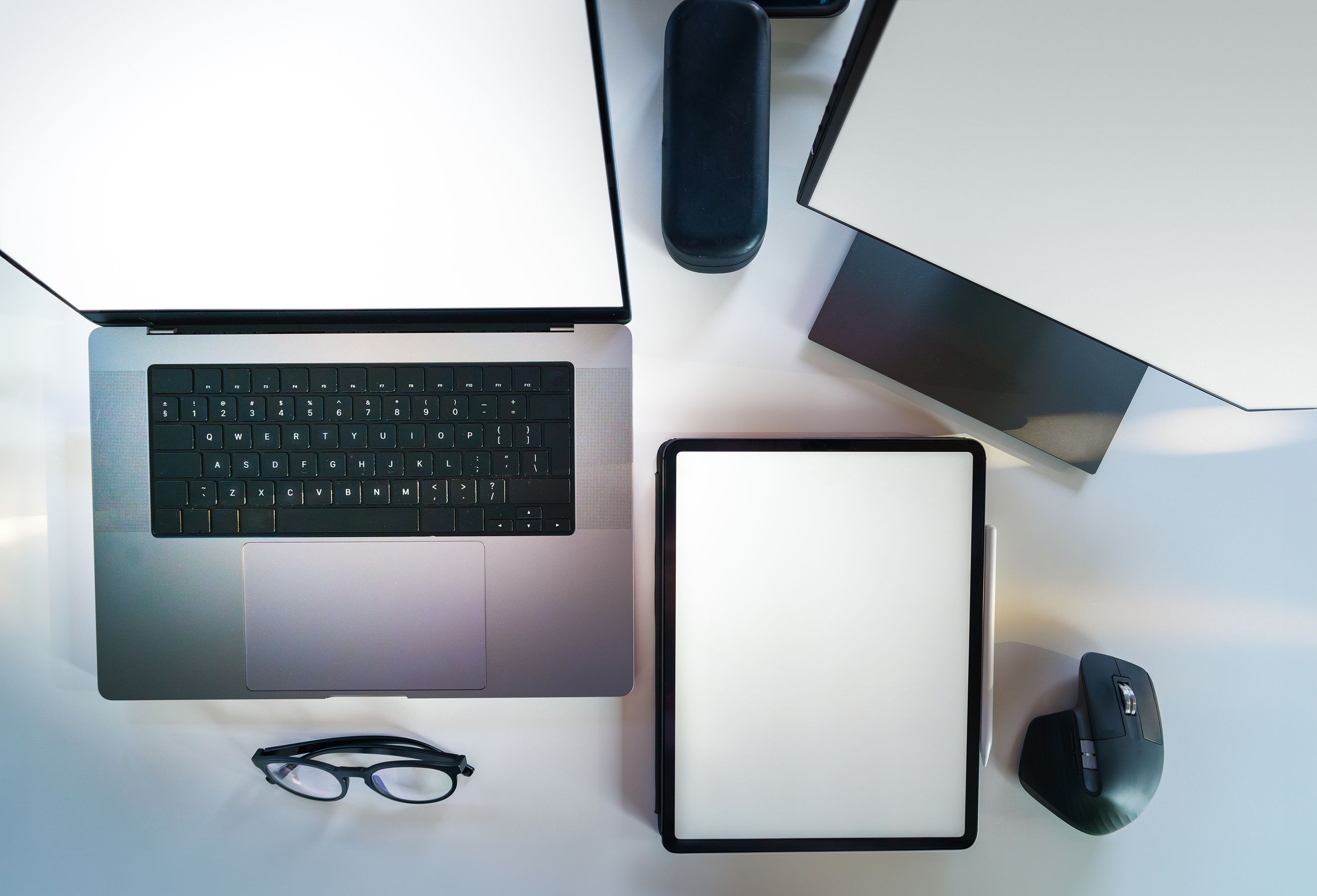 Responsive website design across devices